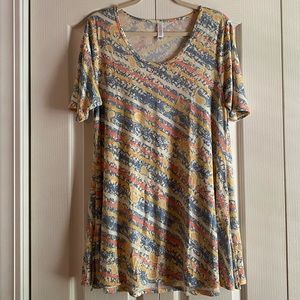 LuLaRoe Perfect T Shirt